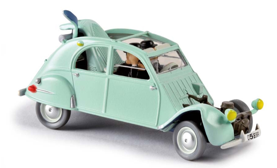 Voiture Tintin 1/43è #033 - La Citroën 2CV emboutie des Dupondt "Les bijoux de La Castafiore" (1954) (bte bordeaux)